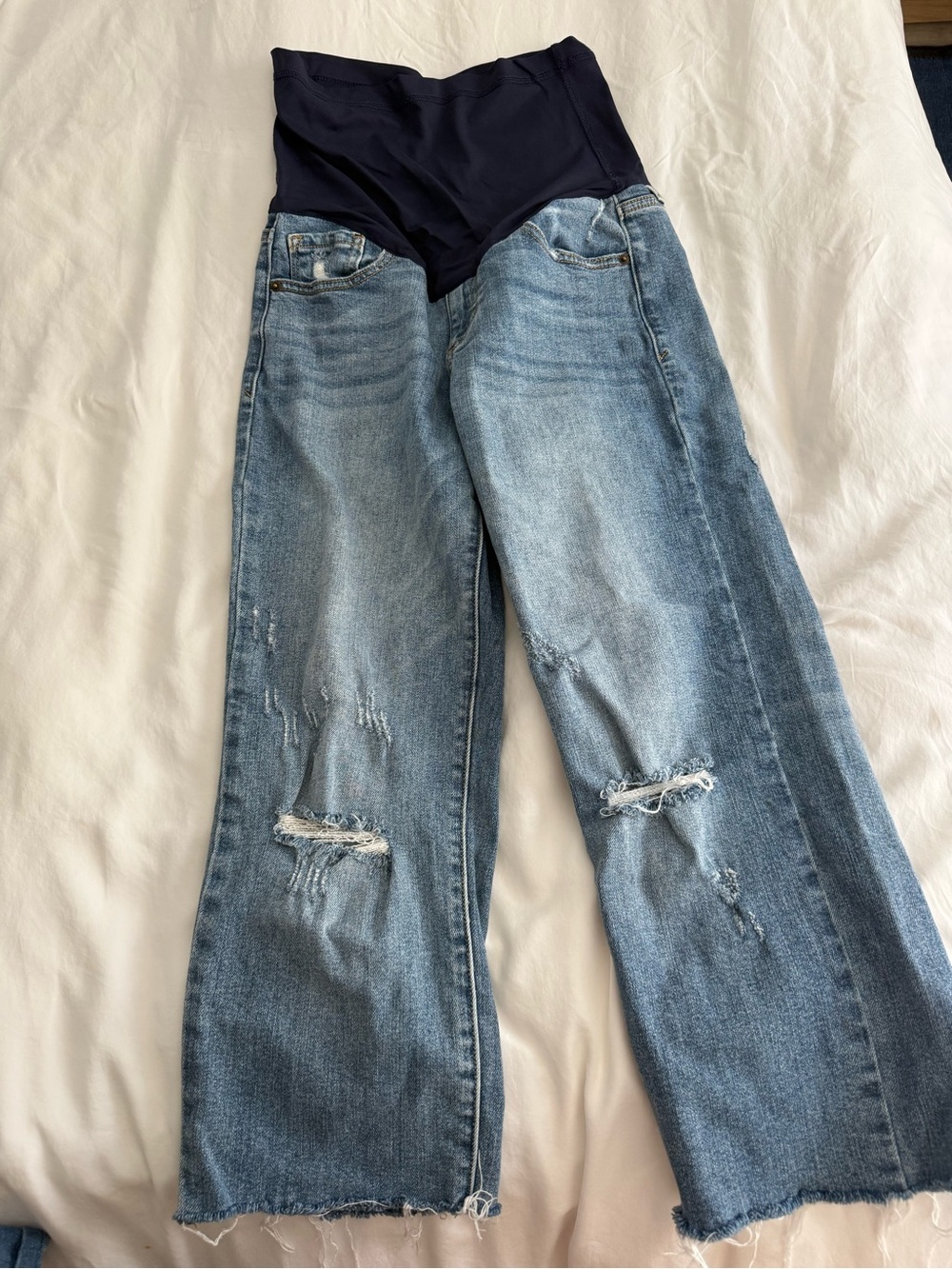 Maternity Cropped Wide-Leg Distressed Jeans